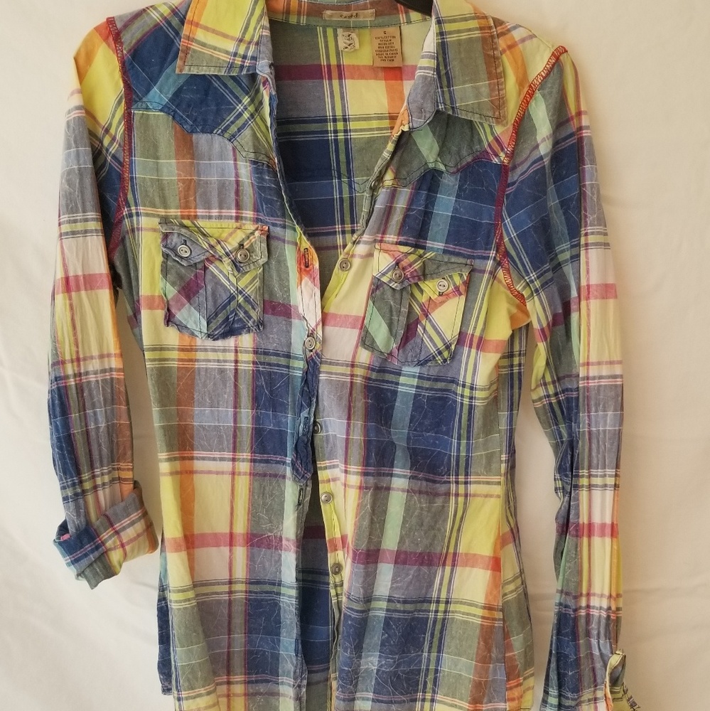 PASTEL PLAID BUTTON UP TOP